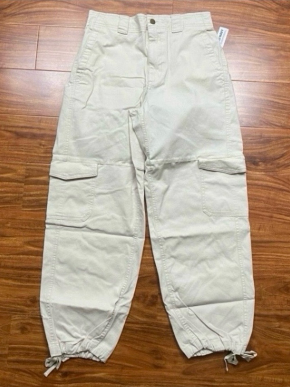 NWT New Old Navy Women's Tan Khaki High Rise Balloon Cargo Pants Size MT Casual